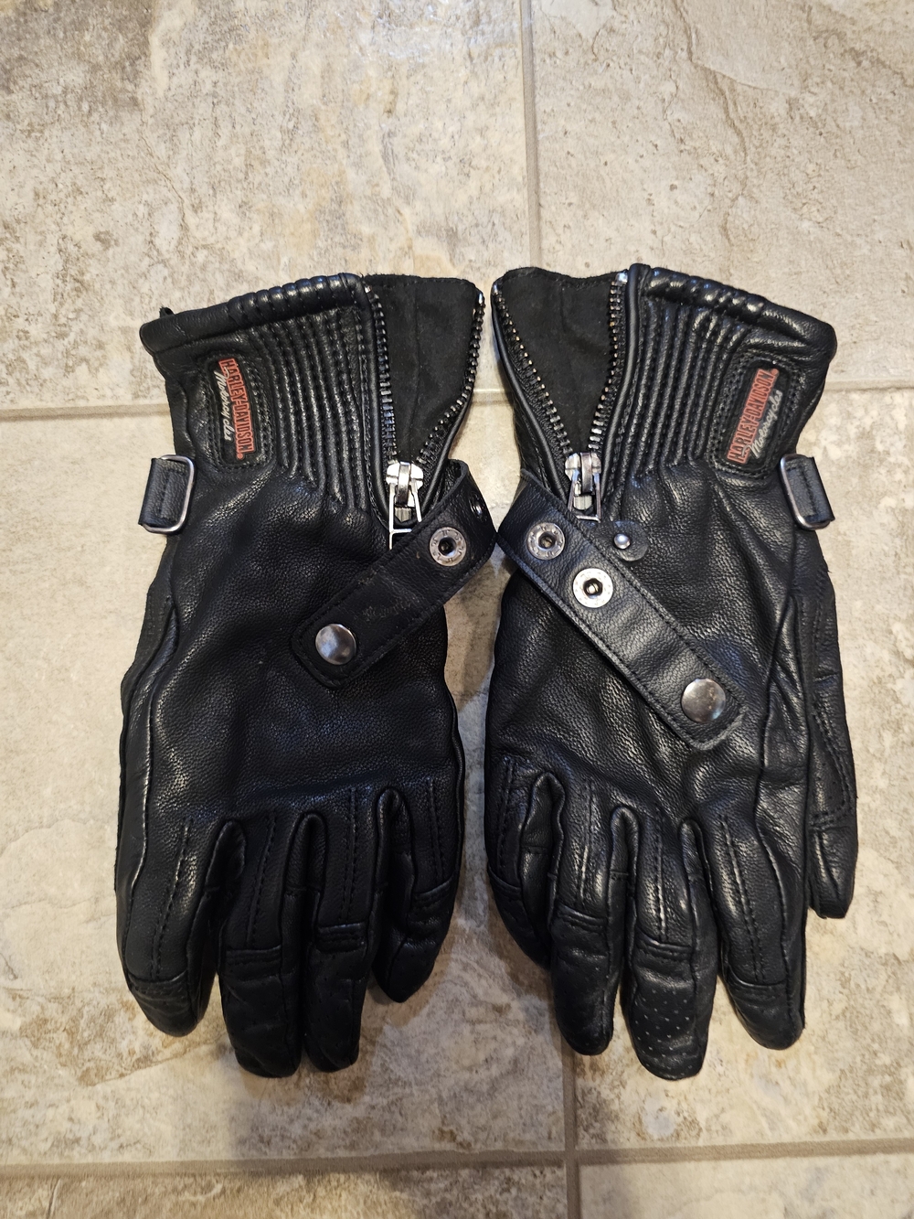Harley-Davidson Black Leather Riding Gloves with Zippers